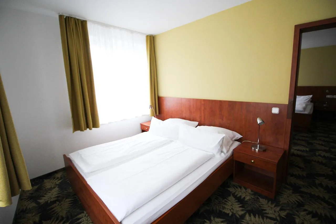 Hotel Der Tannenbaum Munich